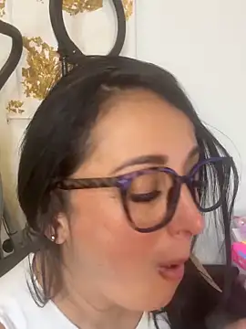 Snapshot of hotadhara01 chatting on November 10, 2025, 4:45 pm hotadhara01 online show from November 10, 2025, 4:45 pm