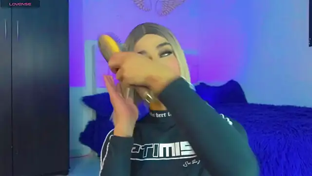 Snapshot of HANNAH_BACKERS chatting on October 8, 2025, 11:49 pm HANNAH BACKERS online show from October 8, 2025, 11:49 pm