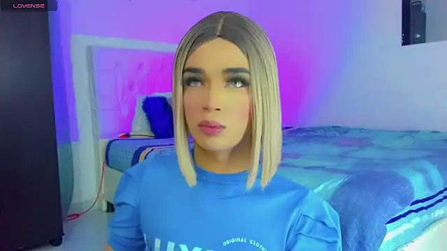 Snapshot of HANNAH_BACKERS chatting on October 6, 2025, 9:26 pm HANNAH BACKERS online show from October 6, 2025, 9:26 pm