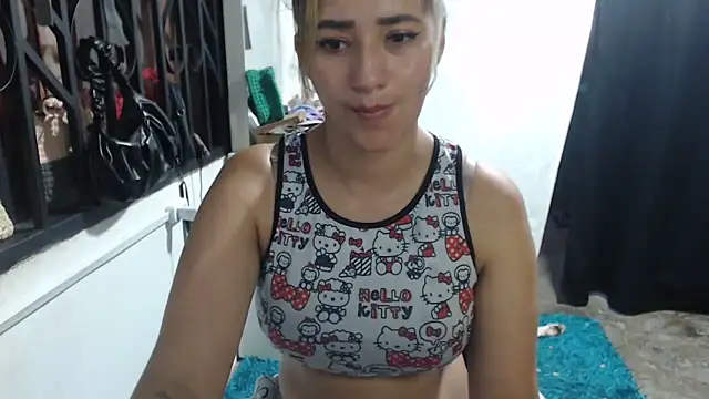 annie clark2 online show from October 24, 2025, 9:47 pm