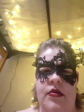 VeiledMuse online show from January 13, 2026, 2:04 am