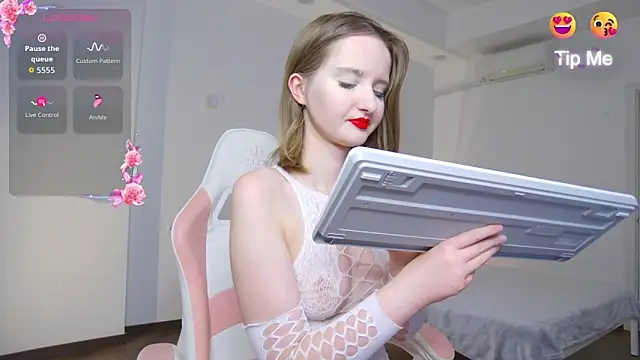 AlexsisFaee online show from October 10, 2025, 8:20 pm