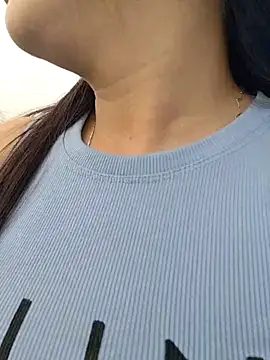 asian 2k online show from December 14, 2025, 8:09 am