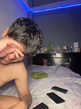 Kailertwink online show from July 8, 2026, 10:54 pm