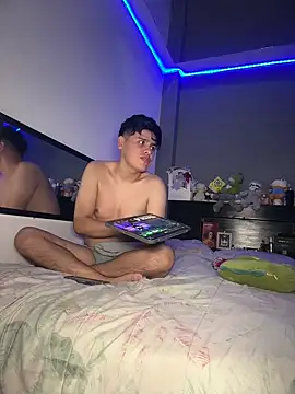 Kailertwink online show from August 7, 2026, 4:18 am
