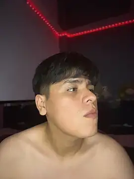 Kailertwink online show from February 9, 2026, 1:47 am