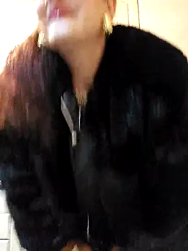 ShineBright88 online show from December 5, 2025, 7:23 pm