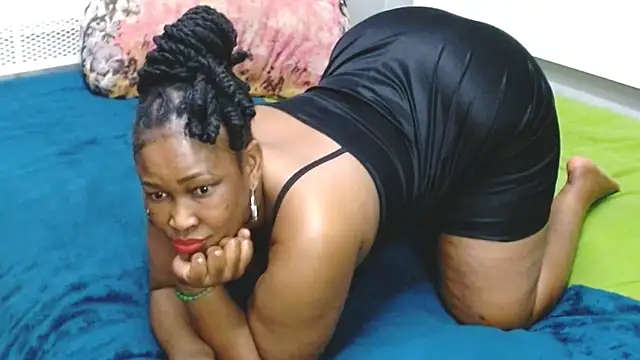 NaughtyMILFxox online show from July 15, 2026, 6:59 pm