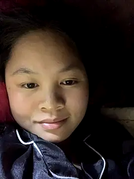 NhuFox online show from November 25, 2025, 1:00 pm