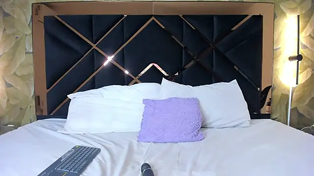 Snapshot of AliciaJerez1 chatting on October 9, 2025, 8:48 am AliciaJerez1 online show from October 9, 2025, 8:48 am