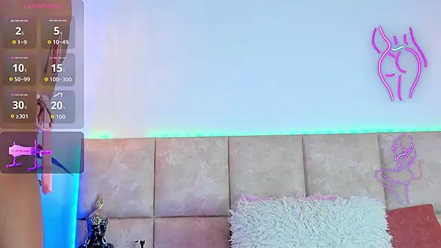 Snapshot of KarolBlanco chatting on November 13, 2025, 6:56 pm KarolBlanco online show from November 13, 2025, 6:56 pm