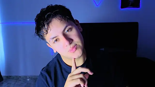 Snapshot of Ryan_Doretti chatting on November 25, 2025, 2:50 pm Ryan Doretti online show from November 25, 2025, 2:50 pm