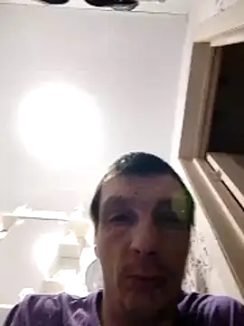 N i k o l a u online show from February 15, 2026, 9:19 am