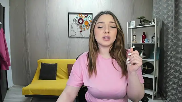 JaquelinLaurent online show from May 5, 2026, 7:06 pm