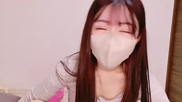 Snapshot of ena_7 chatting on November 8, 2025, 4:32 pm ena 7 online show from November 8, 2025, 4:32 pm