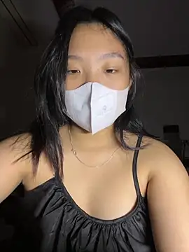 Snapshot of Thuylinh05 chatting on September 28, 2025, 5:53 pm Thuylinh05 online show from September 28, 2025, 5:53 pm