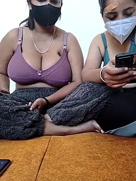 Snapshot of sluttscandy8 chatting on November 5, 2025, 4:04 am sluttscandy8 online show from November 5, 2025, 4:04 am