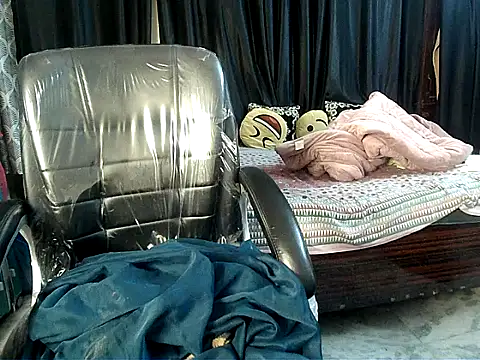 Anaconda-Mall online show from February 23, 2026, 7:36 pm