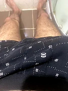 Snapshot of BatchedTracer chatting on January 6, 2026, 1:15 pm BatchedTracer online show from January 6, 2026, 1:15 pm