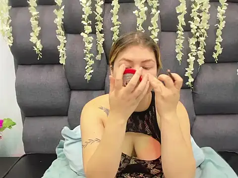 JuliettaRousse69 online show from January 10, 2026, 12:33 pm