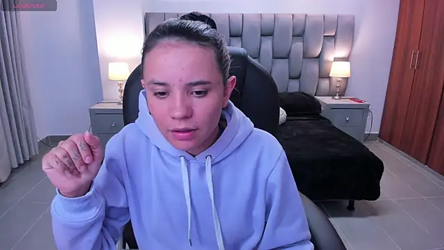 Snapshot of Celestee_rain chatting on September 25, 2025, 5:24 am Celestee rain online show from September 25, 2025, 5:24 am