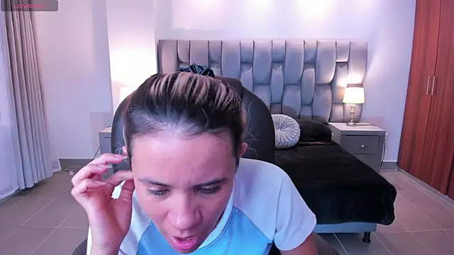 Snapshot of Celestee_rain chatting on September 24, 2025, 11:17 am Celestee rain online show from September 24, 2025, 11:17 am