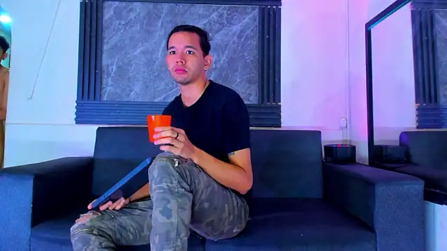 jeremytonner online show from November 20, 2025, 4:13 am