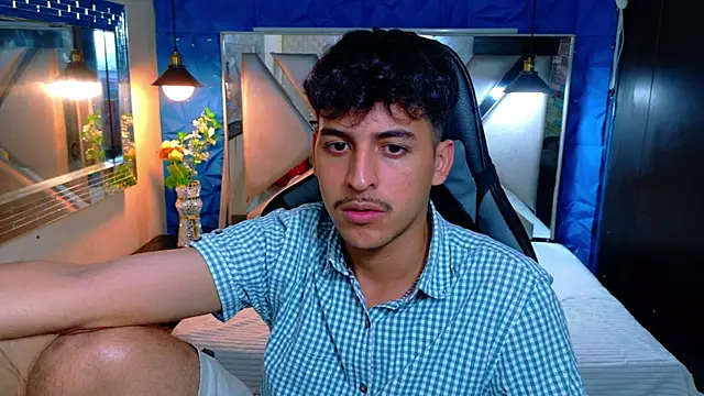 Snapshot of Alan_Del_Reyx chatting on March 2, 2026, 5:08 am Alan Del Reyx online show from March 2, 2026, 5:08 am