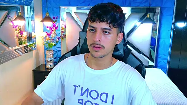 Snapshot of Alan_Del_Reyx chatting on March 26, 2026, 3:38 am Alan Del Reyx online show from March 26, 2026, 3:38 am