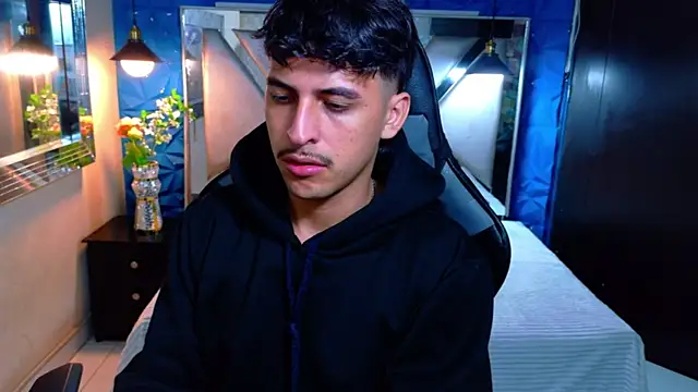 Snapshot of Alan_Del_Reyx chatting on February 25, 2026, 1:39 am Alan Del Reyx online show from February 25, 2026, 1:39 am