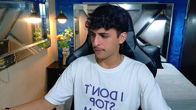 Snapshot of Alan_Del_Reyx chatting on February 18, 2026, 2:09 am Alan Del Reyx online show from February 18, 2026, 2:09 am