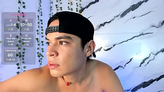 Snapshot of edy_play chatting on December 1, 2025, 2:01 am edy play online show from December 1, 2025, 2:01 am