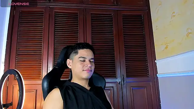 Snapshot of edy_play chatting on October 24, 2025, 5:50 am edy play online show from October 24, 2025, 5:50 am