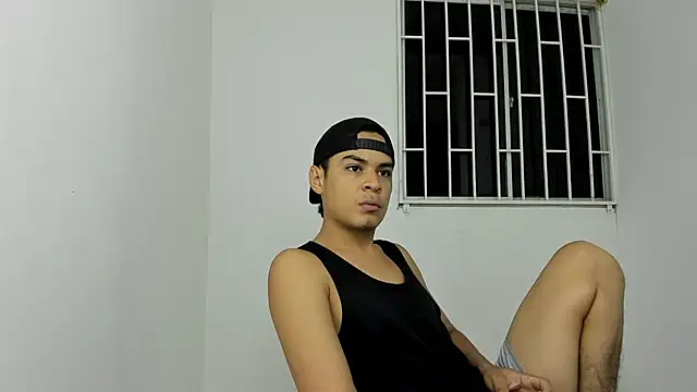 Snapshot of edy_play chatting on November 17, 2025, 5:55 am edy play online show from November 17, 2025, 5:55 am