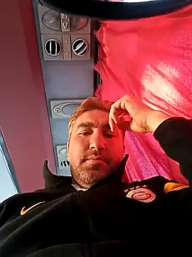 Snapshot of mert0359 chatting on September 30, 2025, 5:13 am mert0359 online show from September 30, 2025, 5:13 am