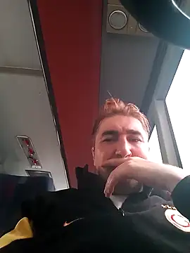 Snapshot of mert0359 chatting on September 26, 2025, 1:29 pm mert0359 online show from September 26, 2025, 1:29 pm