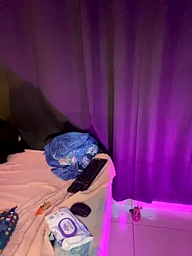 Snapshot of Lady_Dirty444 chatting on October 13, 2025, 6:53 pm Lady Dirty444 online show from October 13, 2025, 6:53 pm