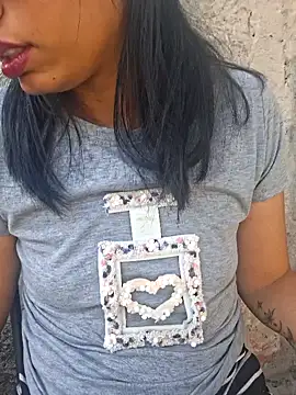 Snapshot of RavenShyfit chatting on November 18, 2025, 6:11 pm RavenShyfit online show from November 18, 2025, 6:11 pm