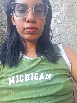 Snapshot of RavenShyfit chatting on November 15, 2025, 7:18 pm RavenShyfit online show from November 15, 2025, 7:18 pm