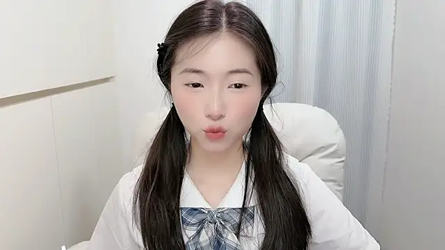 Snapshot of Rosalind_xixi chatting on July 28, 2026, 1:57 am Rosalind xixi online show from July 28, 2026, 1:57 am