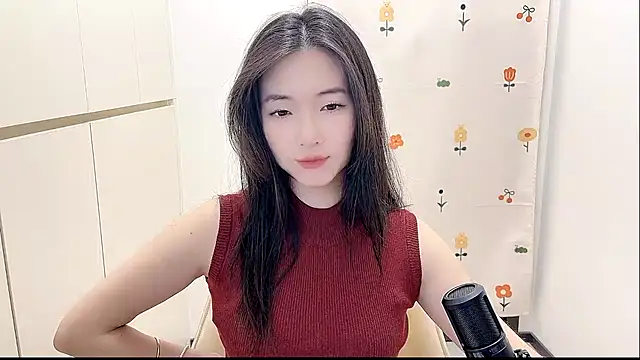 Rosalind xixi online show from October 4, 2025, 11:56 am