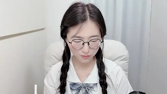 Snapshot of Rosalind_xixi chatting on July 28, 2026, 12:48 pm Rosalind xixi online show from July 28, 2026, 12:48 pm