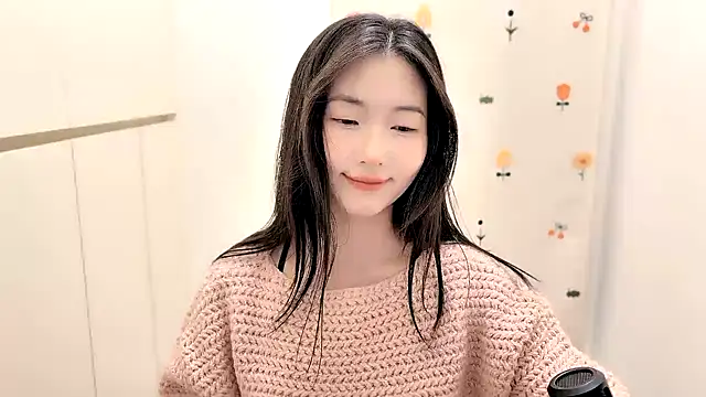 Rosalind xixi online show from November 9, 2025, 11:58 am