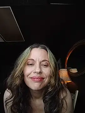Snapshot of MsMarinaLive chatting on May 23, 2026, 10:31 pm MsMarinaLive online show from May 23, 2026, 10:31 pm