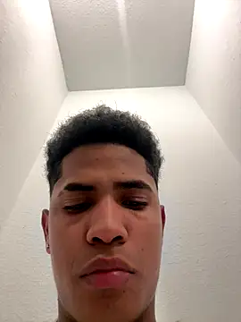 Snapshot of fuego01 chatting on December 17, 2025, 6:29 am fuego01 online show from December 17, 2025, 6:29 am