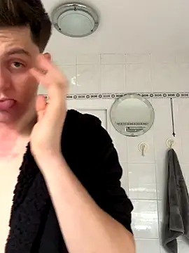 AmMadness online show from December 17, 2025, 1:05 pm