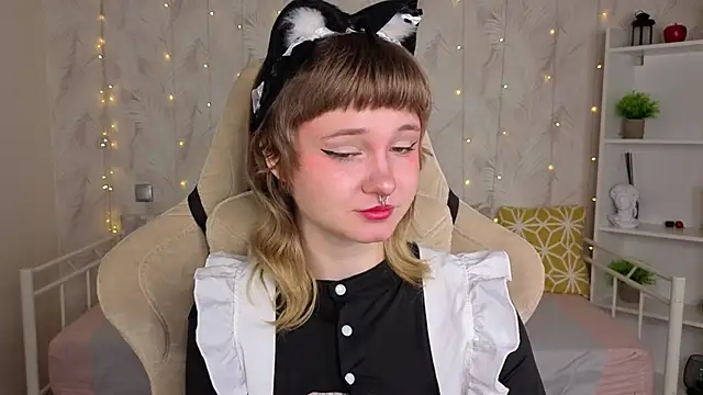 Tori Cutie online show from May 6, 2026, 12:03 am