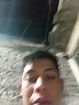 Tupapasiitooo online show from March 27, 2026, 7:39 am