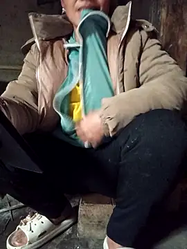 TinTin321 online show from February 3, 2026, 4:43 am