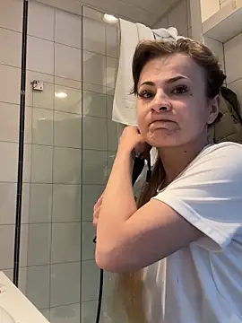 IsabellaEtha online show from March 5, 2026, 1:19 pm